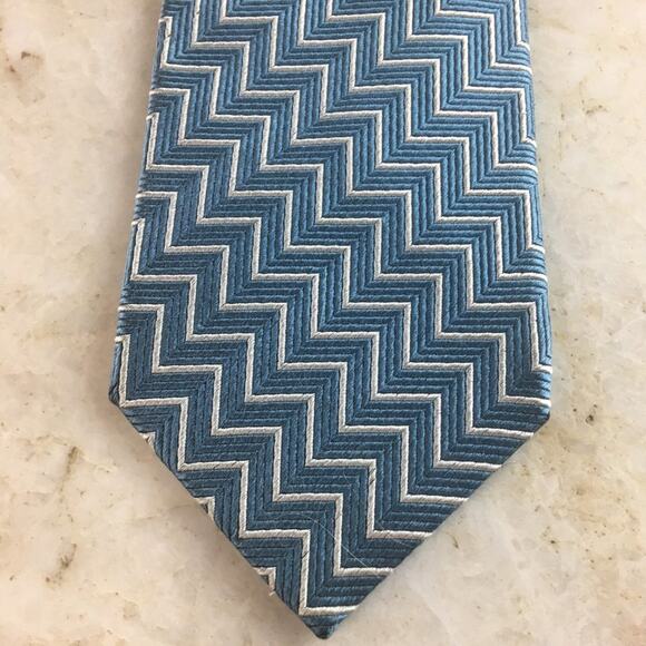 HUGO BOSS SILK TIE - Picture 3 of 10